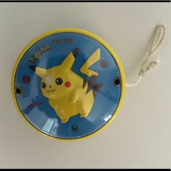 Pokemon Other - Pokemon Pikachu Yo-yo Lights Up Toy Vintage Yo yo Light